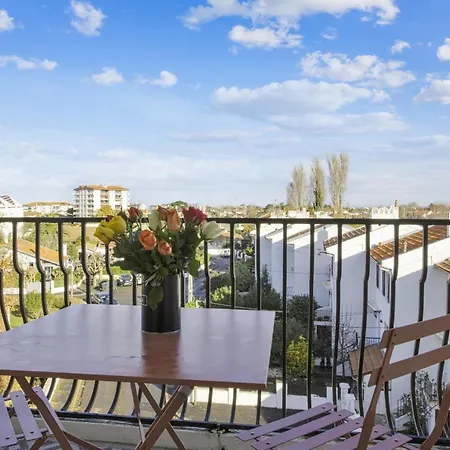 Appartement Du Lac - Welkeys Biarritz Exterior photo